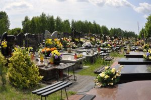 Jak znaleźć dom pogrzebowy w Warszawie