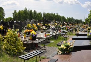 Jak znaleźć dom pogrzebowy w Warszawie